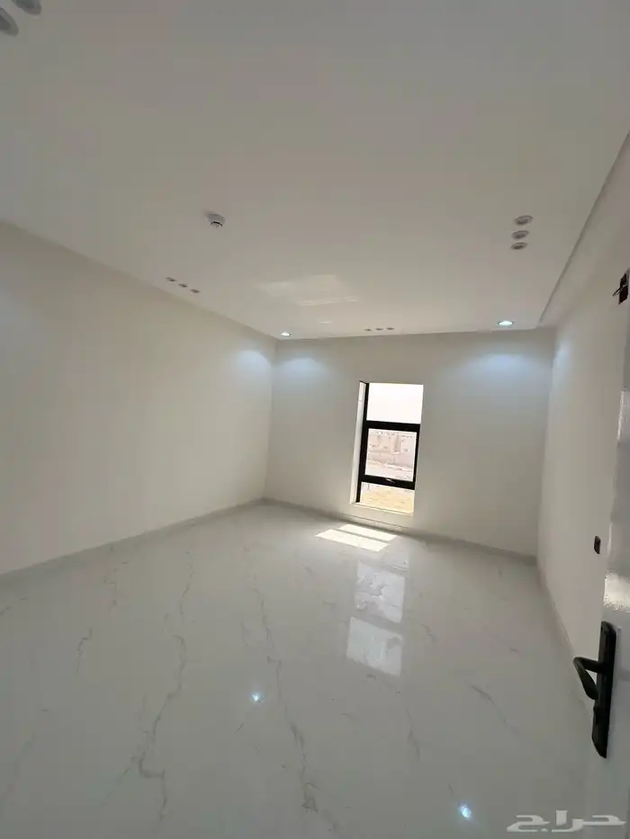 شقه علويه فاخره للبيع بحي الحزم 7