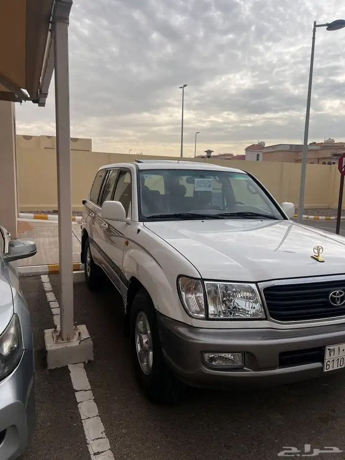 جيب لاندكروزر 2002 1