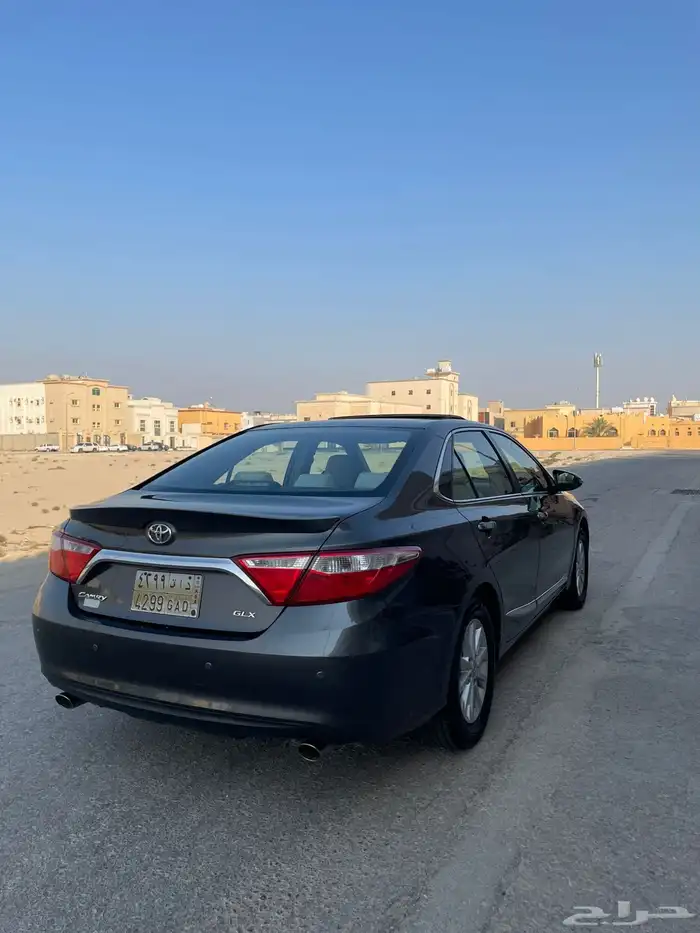 للبيع كامري 2017 18