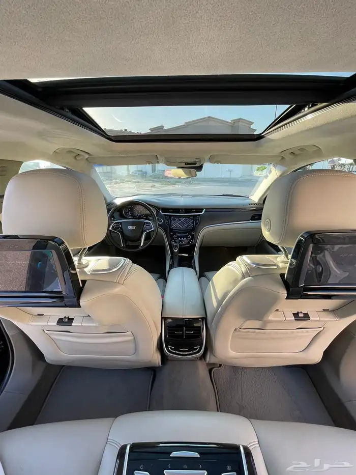 كاديلاك XT5 2016 11
