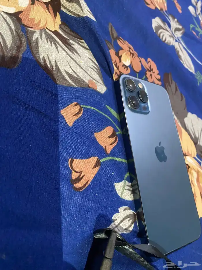 جوال ايفون برو ماكس 12 قيقا 128 جوال نظيف موجود كرتون كمان 3