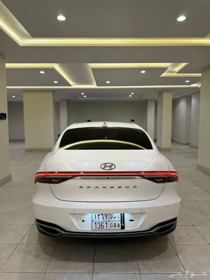 هونداي ازيرا 2021 (بنزين) فل كامل 6