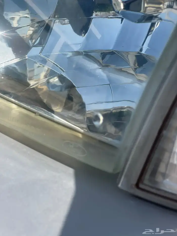 فورد كروان فكتوريا 2011 اللون سمني امريكي 13