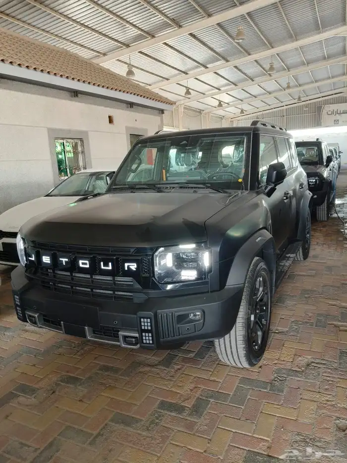 جيتور T2 لاكجيري 2026 اسود مطفي 2