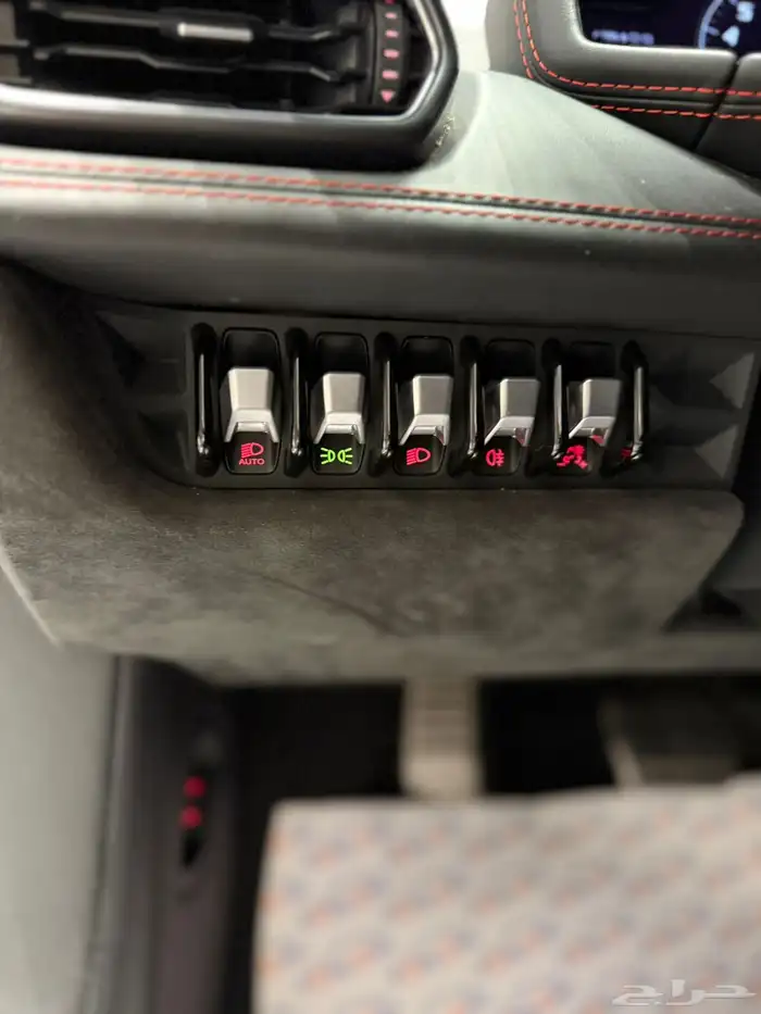 الموديل  2015 العداد  69الف النوع لامبورجيني هوركان 5