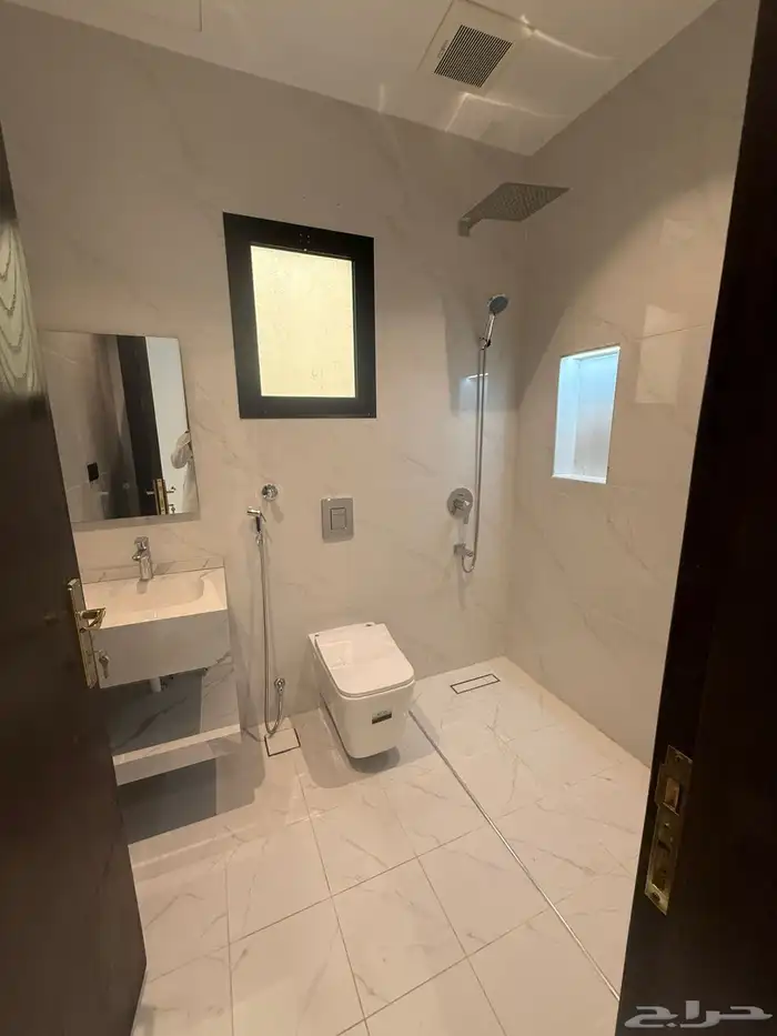 دور للبيع حي السلام 21