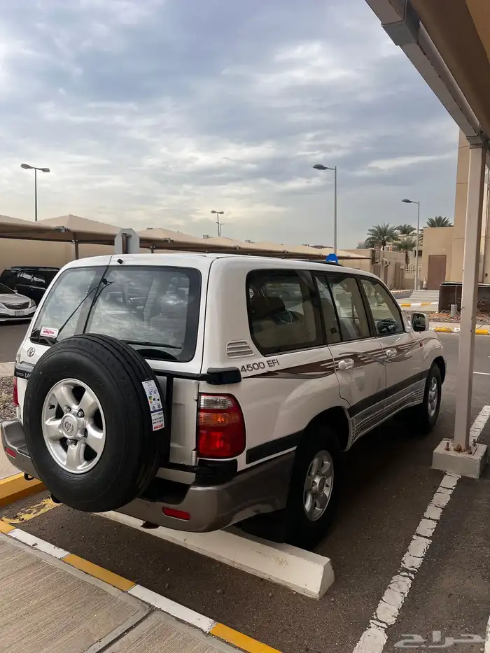 جيب لاندكروزر 2002 2