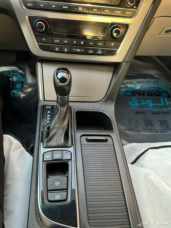 للبيع هونداي سوناتا أعلى فئة بحالة الوكالة 2