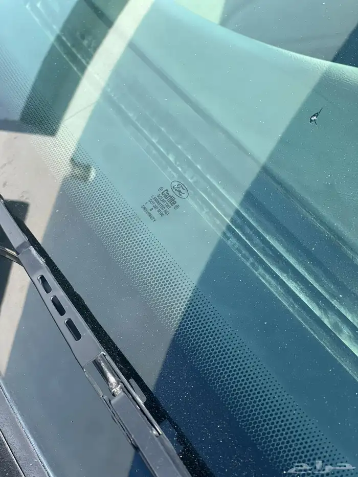 فورد كروان فكتوريا 2011 اللون سمني امريكي 12