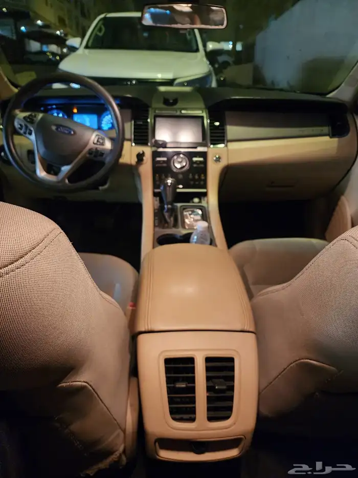 للبيع فورد تورس 2014 لون اسود 19