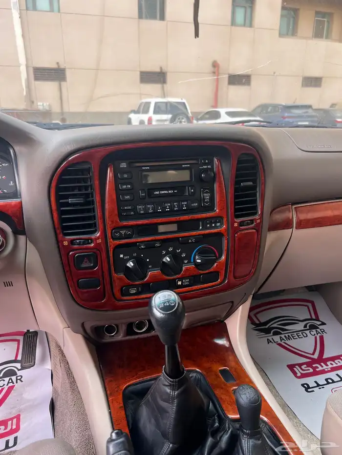 جيب لاندكروزر 2002 12