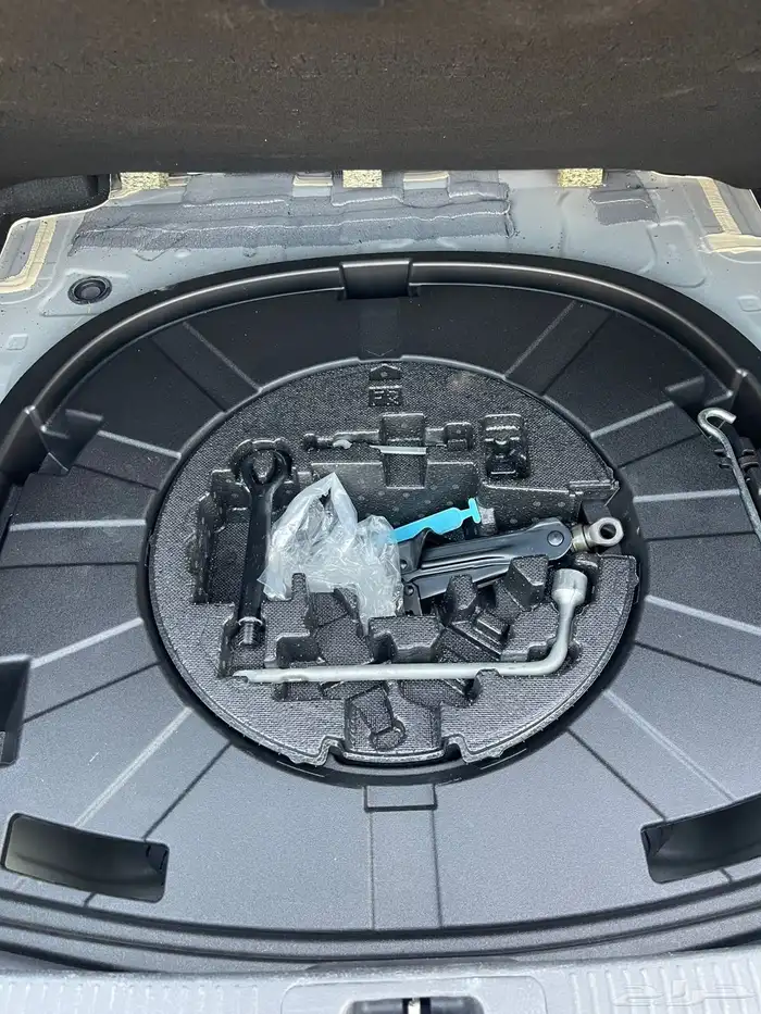 كامري 2022 ستاندر LE 4