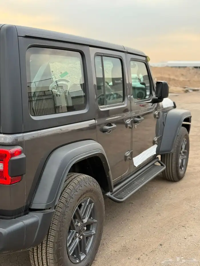 جيب رانجلر 8