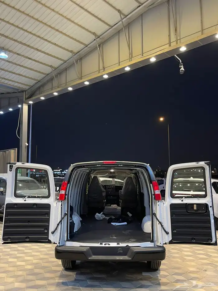 جي ام سي سافانا 2025 شاص طويل 3