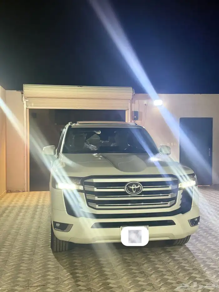 لاند كروزر 2023 L5 2