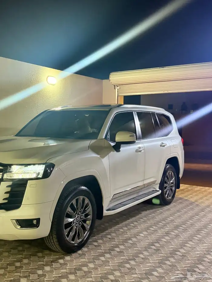 لاند كروزر 2023 L5 9