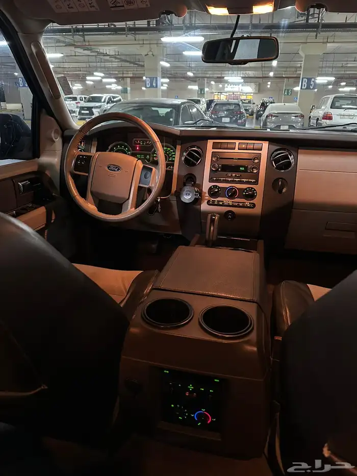 فورد اكسبدشين للبيع ممشى 199 4