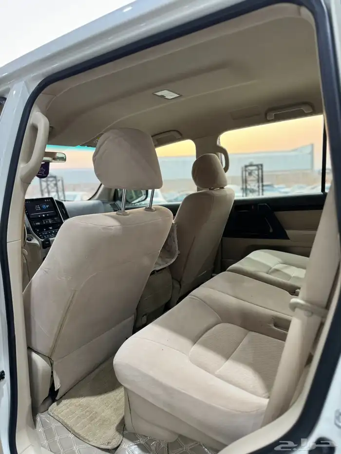 لاندكروزر جي اكس 2018 بدي وكالة 12