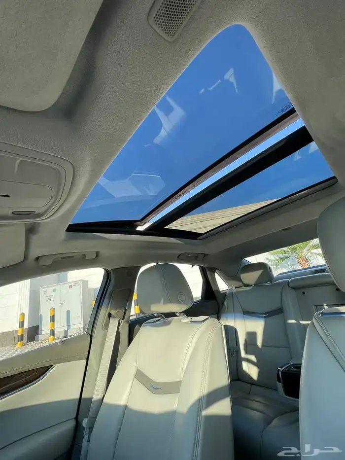 كاديلاك XT5 2016 12