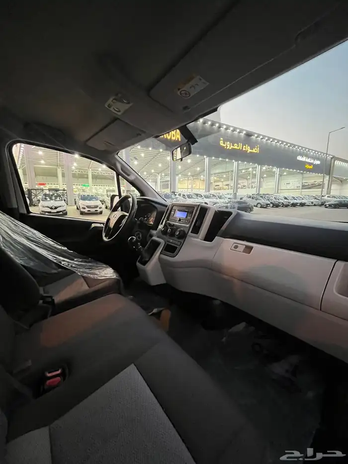 تويوتا باص 2022 للبيع 9