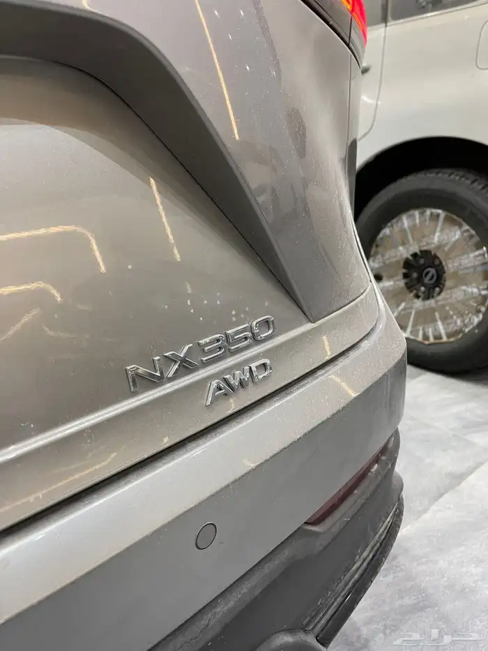 لكزس NX300 فل كامل جديد 2025 13