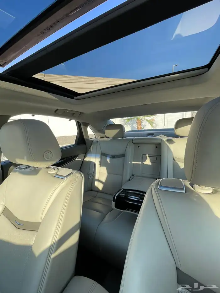 كاديلاك XT5 2016 22