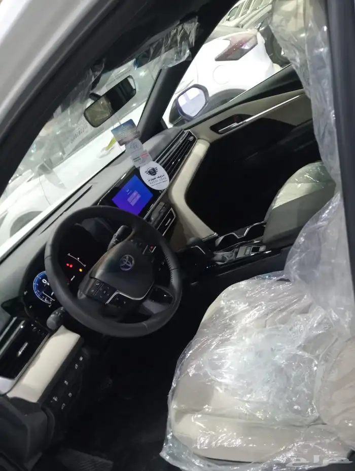 تويوتا كامري LE بنزين 2025 20