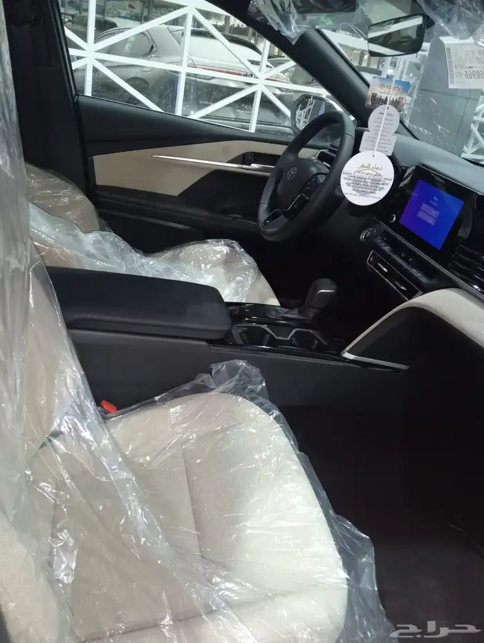 تويوتا كامري LE بنزين 2025 13