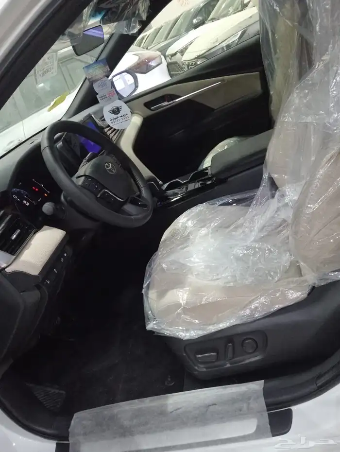 تويوتا كامري LE بنزين 2025 14