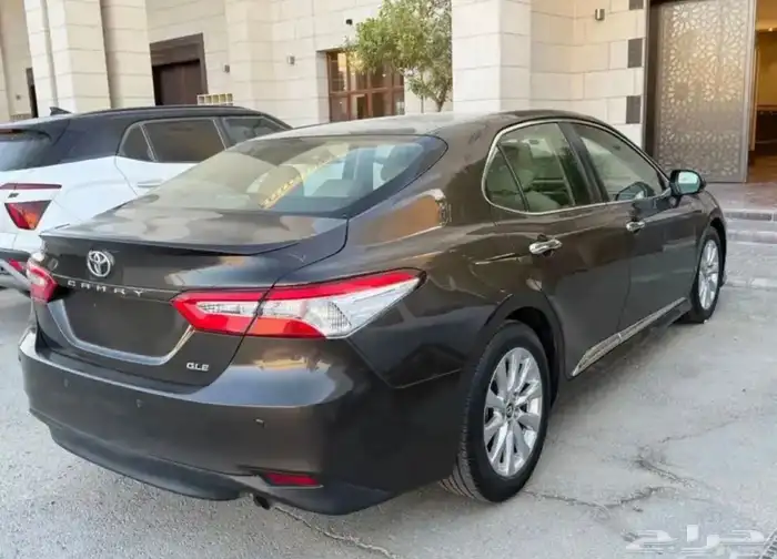 كامري GLX 2018 فل كامل باسمي وكالة 0