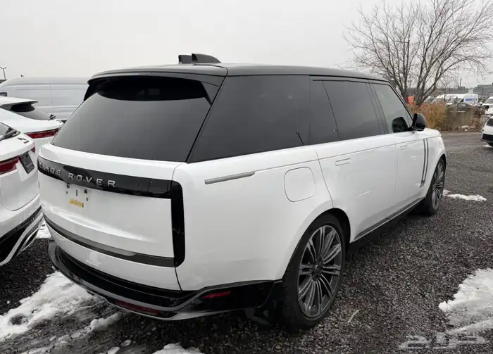 للبيع رانج روفر فوج 7 ركاب موديل 2025 فل الفل وارد كندا 2