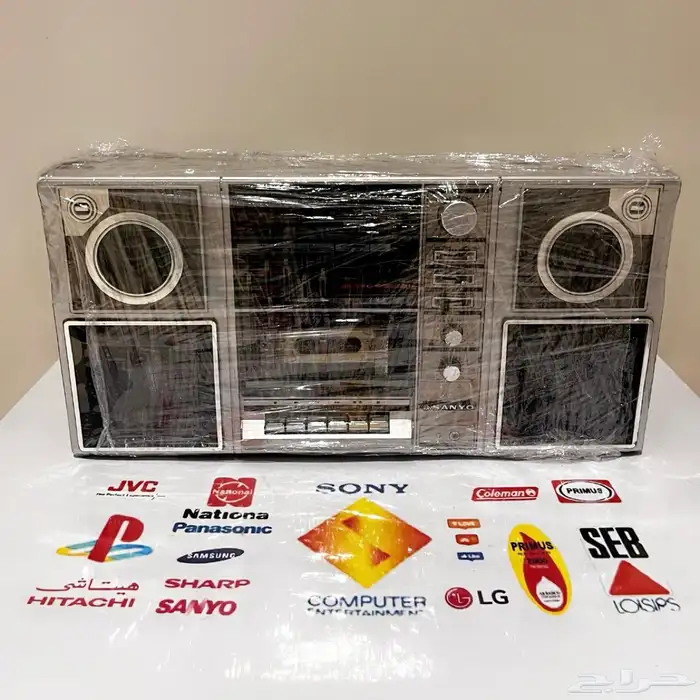 مسجل كاسيت راديو قديم من شركة SANYO 4