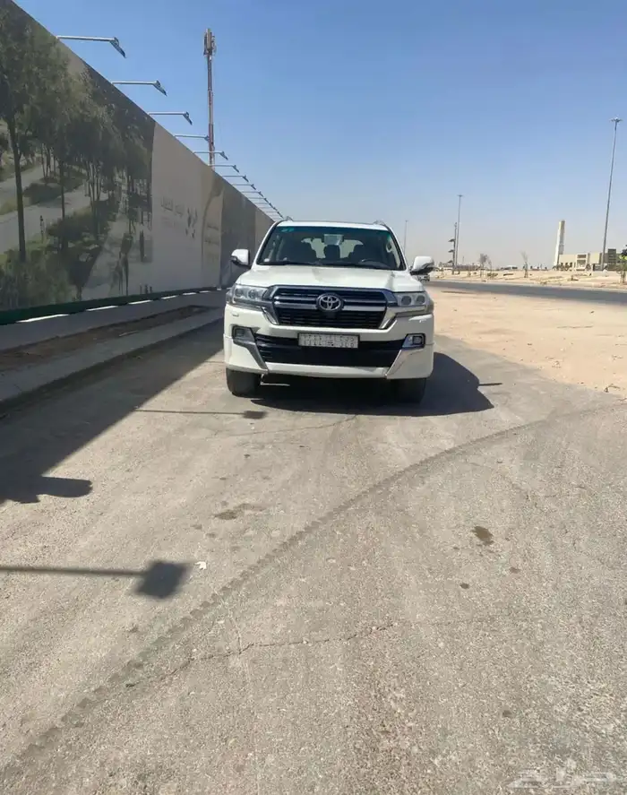 لاندكروزر 1