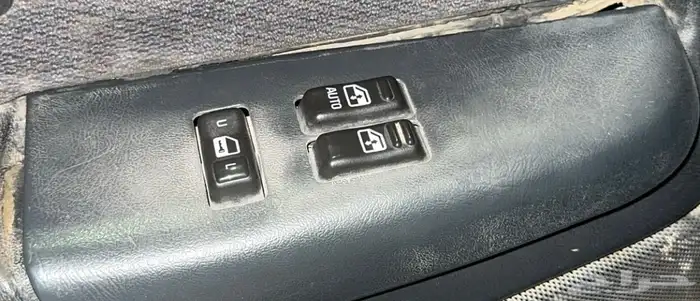 سوتش سييرا 2000-2002 0