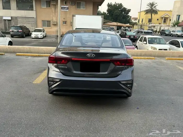 كيا سيراتو 1