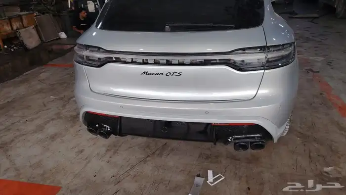 متوفر جميع قطع غيار بورش مكان وايضا  تحديث فيس لافت 2024 2