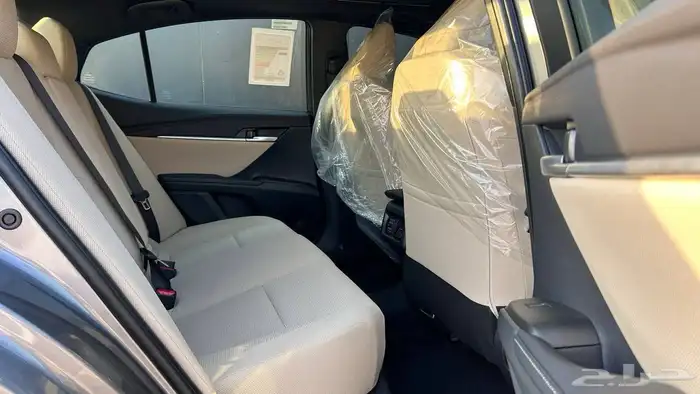 تويوتا كامري LE بنزين 2025 لدى شركة عبدالمجيد الخضر 16