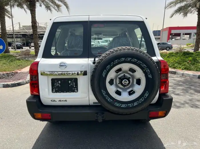 نيسان فتك 2024 اصفار وارد الخليج -السيارات بطلب من الامارات 6