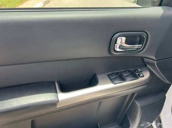 نيسان فتك 2024 اصفار وارد الخليج -السيارات بطلب من الامارات 9