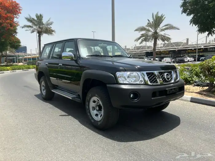 نيسان فتك 2024 اصفار وارد الخليج -السيارات بطلب من الامارات 3