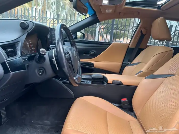 لكزس - ES250 - 2022 10