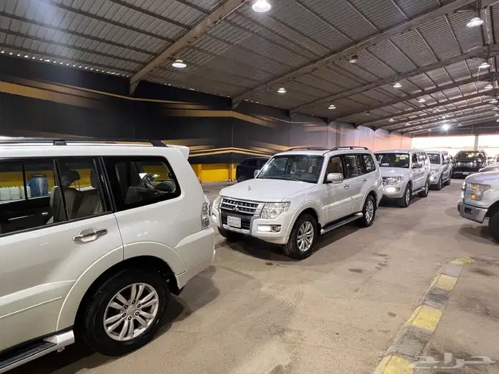 مجموعة ميتسوبيشي باجيرو 2018 فل كامل مكينه كبيره 8