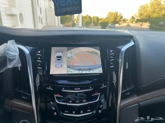 كاديلاك اسكاليد 2016 (بحالة ممتازة) 13