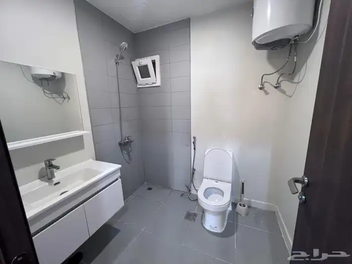 للايجار فلة في ضاحية خزام بجانب المطار 9