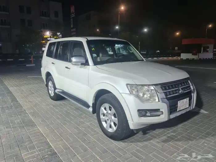 باجيرو 2017 بحاله ممتازه ممشي 370 7