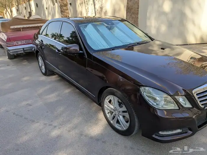 مرسيدس E300 2012 نضيفه 1