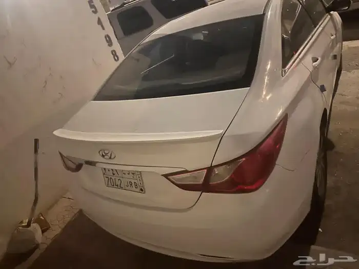 سوناتا 2011نص فل نظيفة مرشوش تجميلي مسيومة 16 يبي20 7