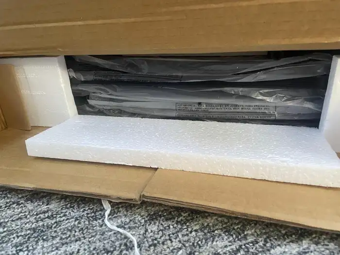 طاولة قيمنق جديده السعر 150 2