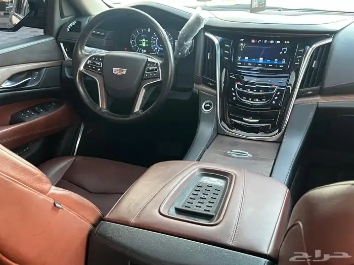 كاديلاك اسكاليد 2016 (بحالة ممتازة) 20