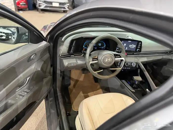 للبيع هيونداي النترا موديل 2024 مكينه 1600 8